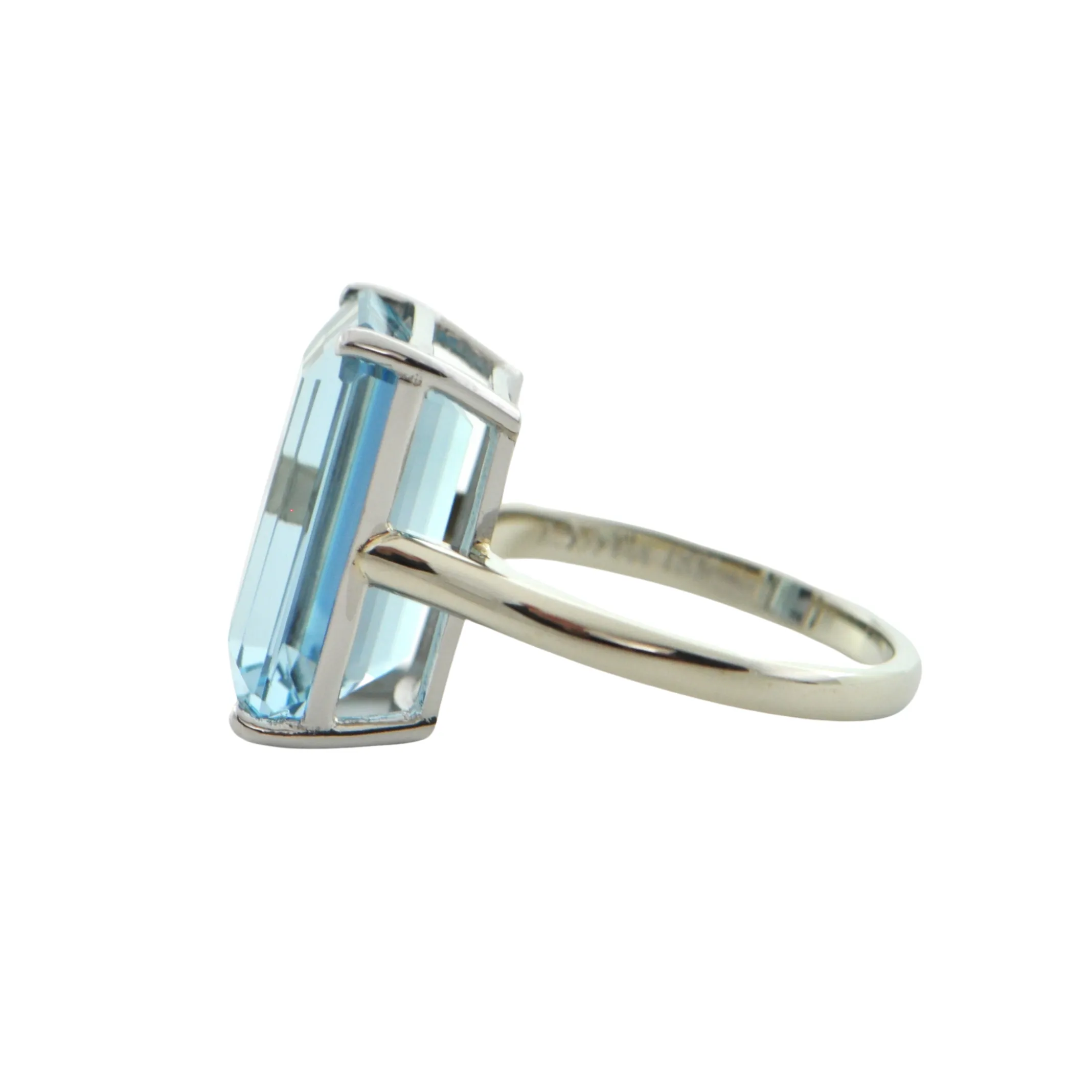 9.04CT Aquamarine 18K White Gold Ring