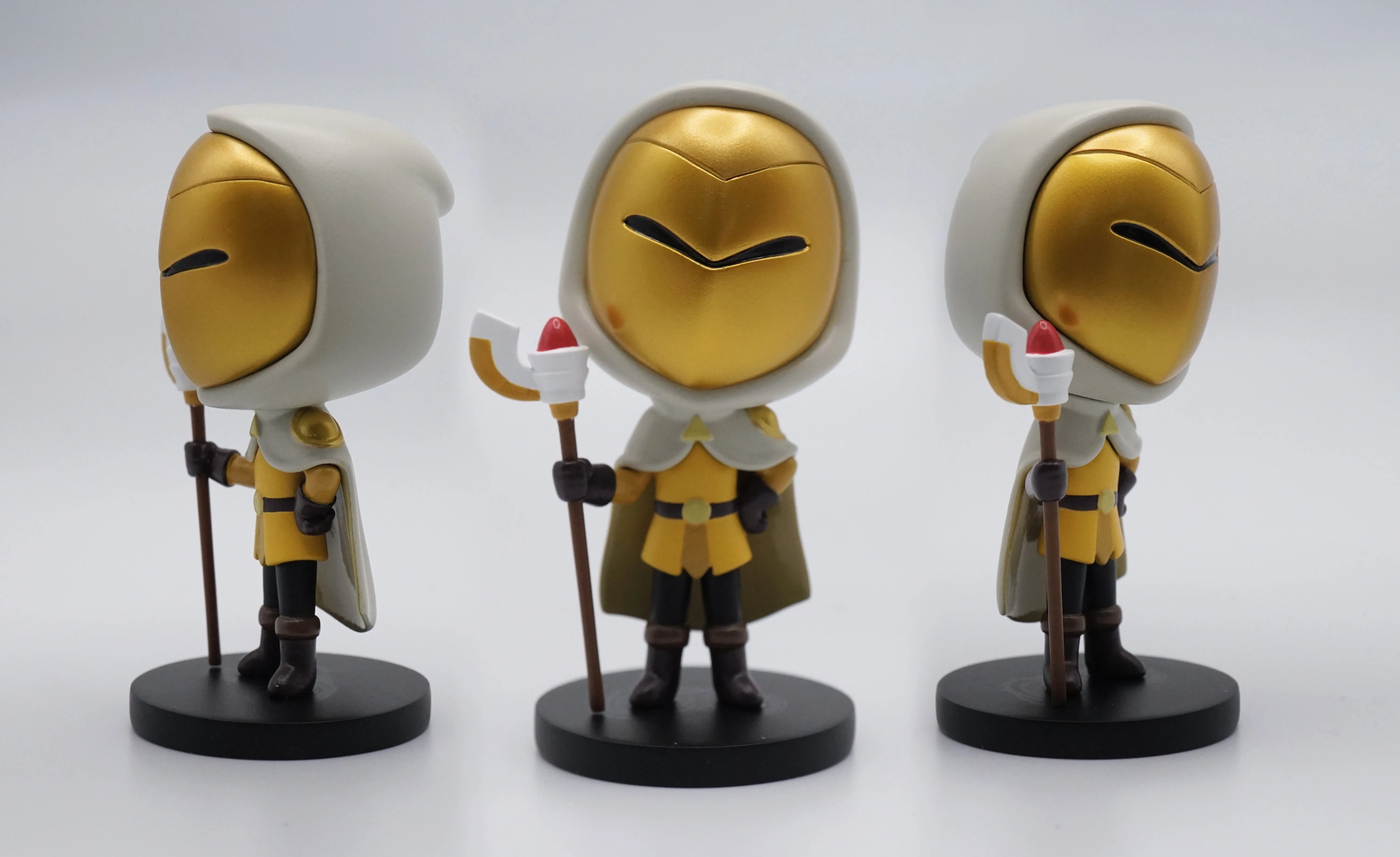 Golden Guard Mini Figure