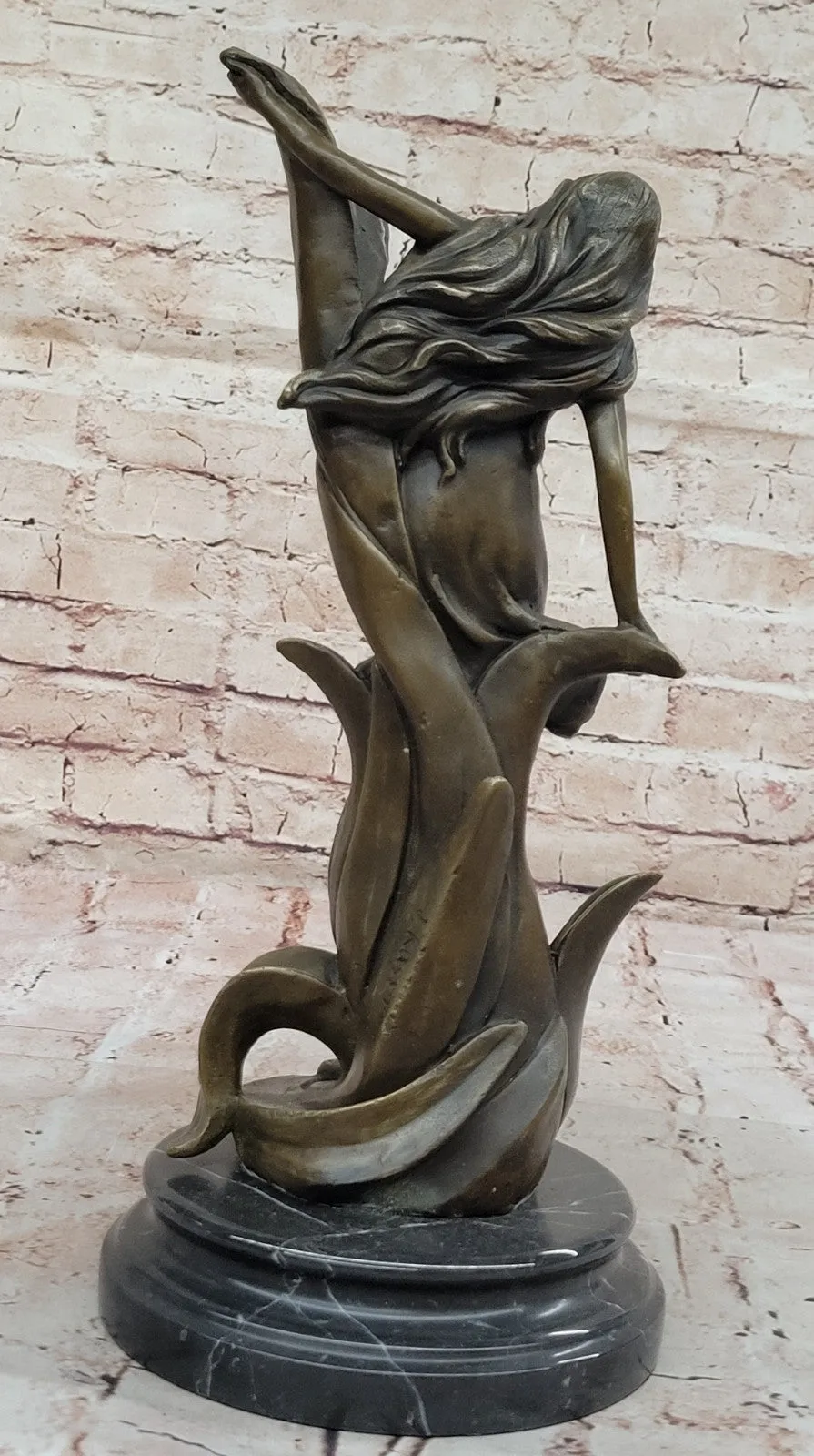 Venus Goddess Bronze Sculpture with Lily – Signed Art Nouveau Figurine, Collectible